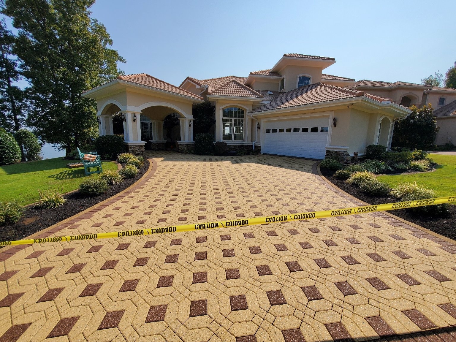 paver sealing driveway 